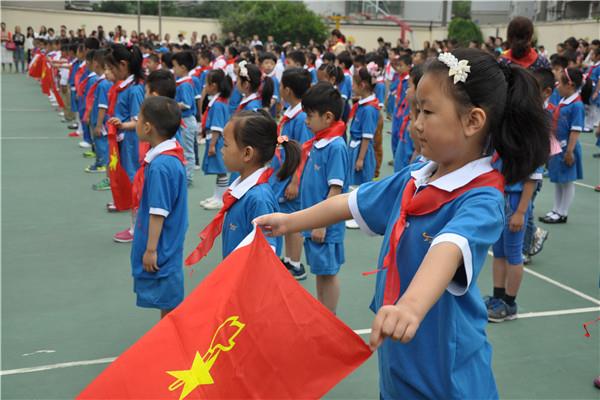 http://s.yun12.cn/tdqsyxx/images/xhlneg0pww420200520141948.jpg